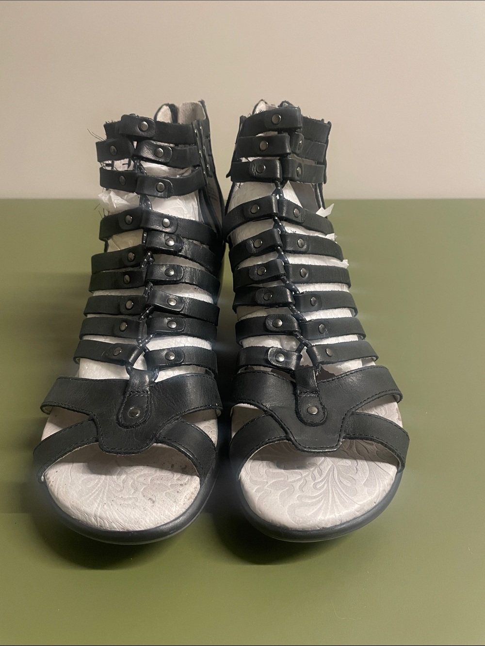Jambo Sugar Black Leather Wedge Sandals, 9M - Picture 4 of 10